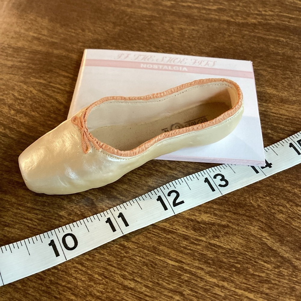 Mini pointe shoe (new in box)